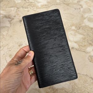 Louis Vuitton Epi Leather Porte Cartes Credit Long Bifold Wallet | Black